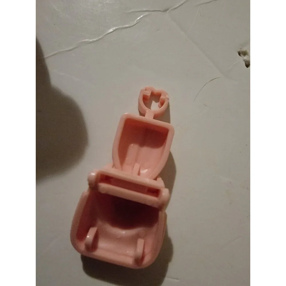 Fisher Price Precious Places Replacement Piece 80s Vintage Doll House Vacuum